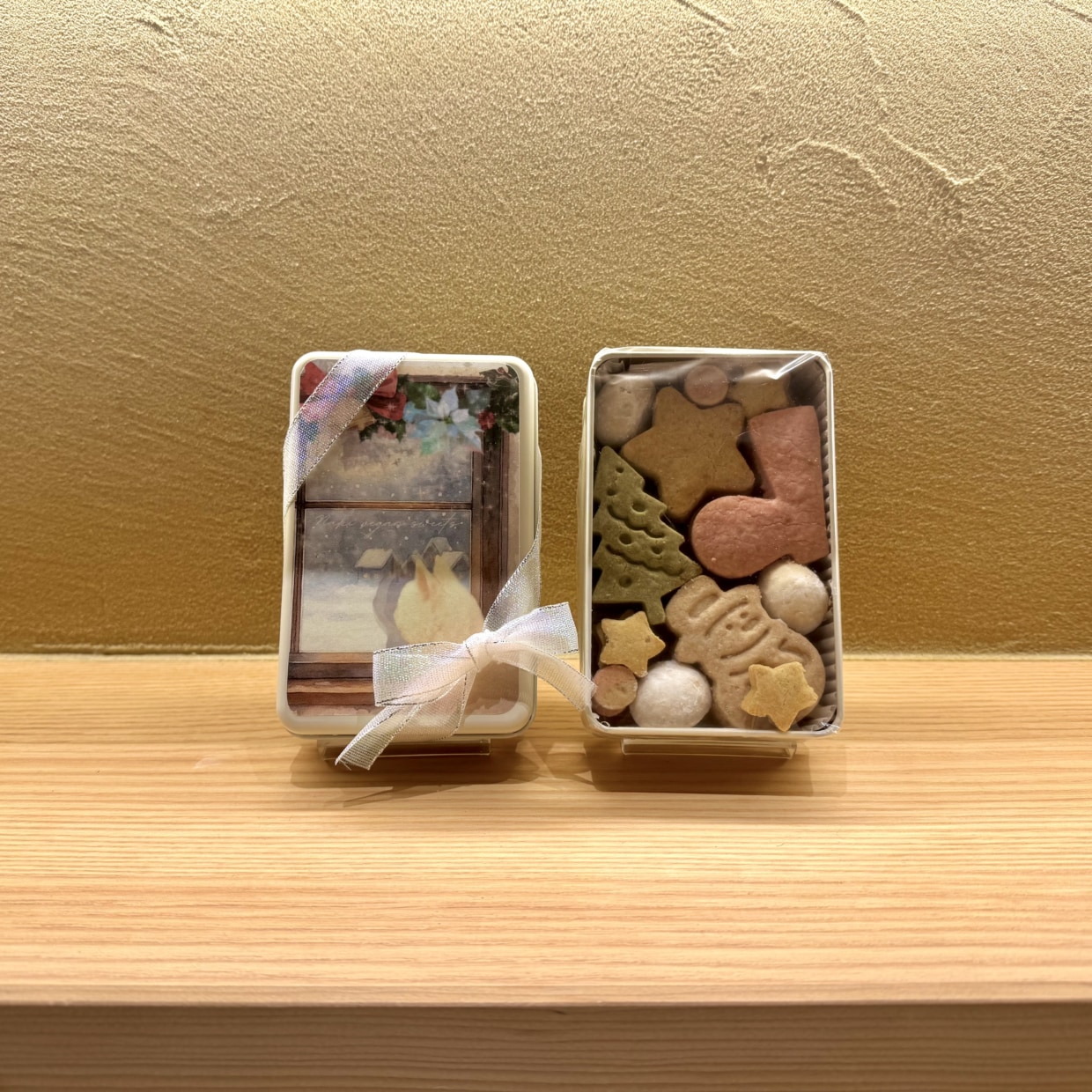 クリスマス缶 小